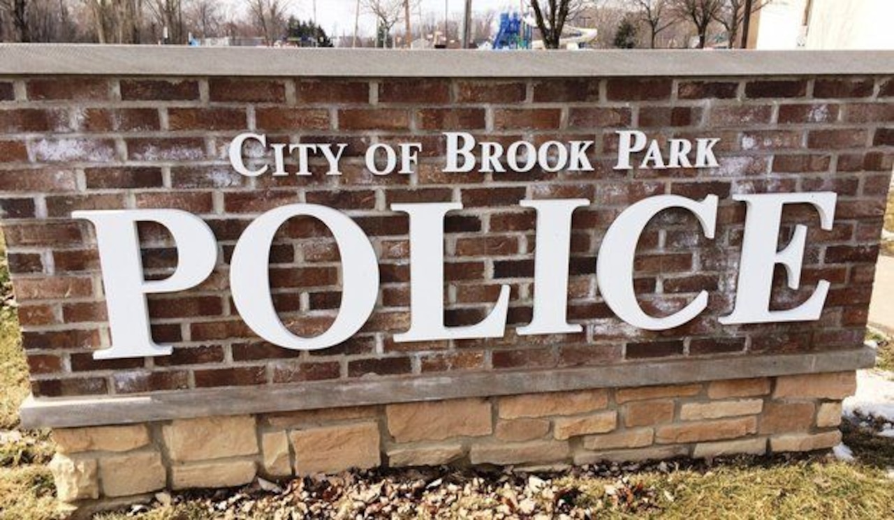 Man in Honda Civic leads police on vehicle chase; wanted woman arrested outside Planet Fitness: Brook Park police blotter