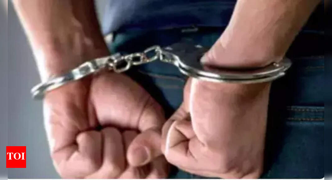 Mau gangster wanted in RO/ARO paper leak case arrested in Kaushambi | Prayagraj News