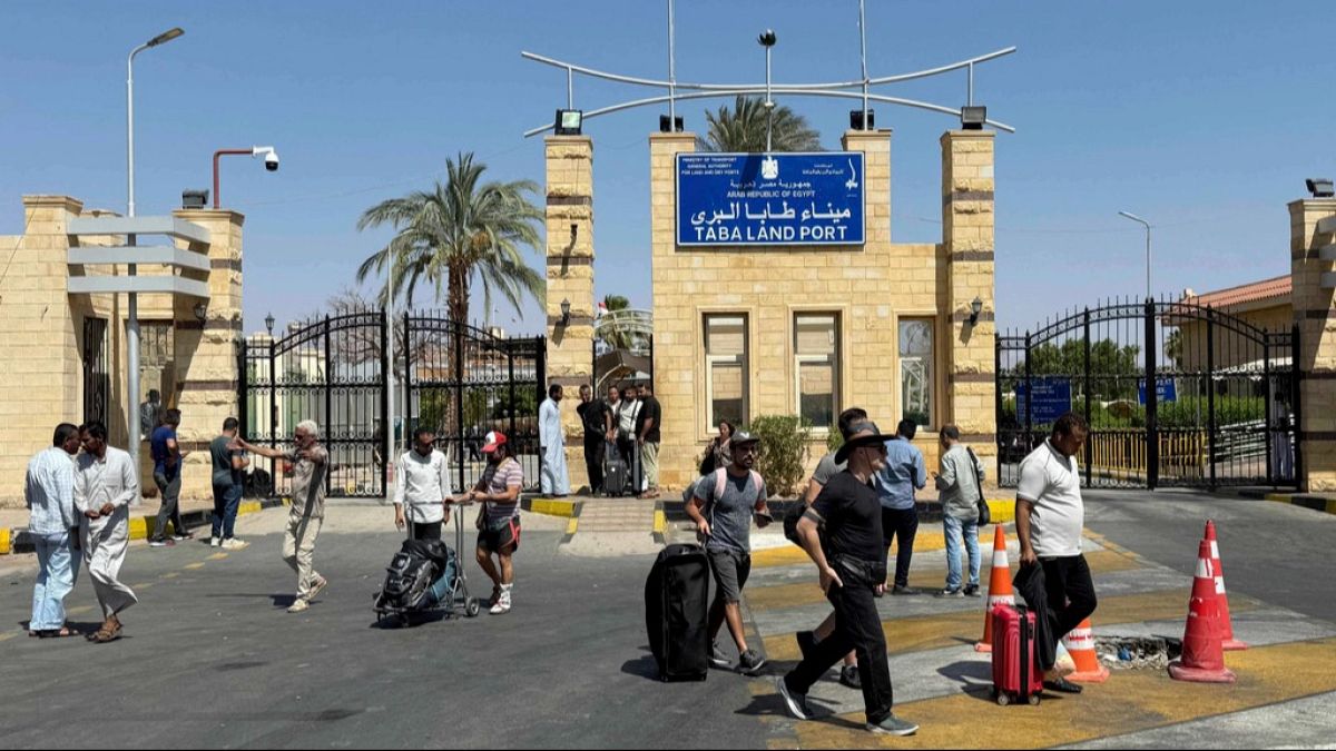 More European countries begin evacuating citizens from Israel and Iran