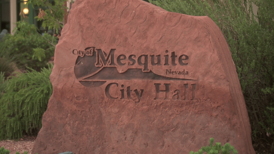 Nevada neighbors denounce ‘total chaos’ inside Mesquite City Hall