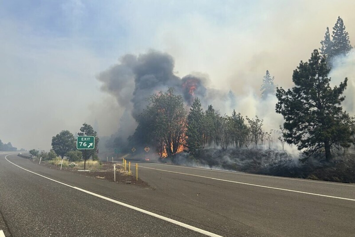 Oregon wildfire prompts evacuations and closes interstate in Columbia River Gorge