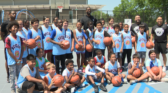 San Antonio Spurs forward Harrison Barnes unveils refurbished basketball court in Austin