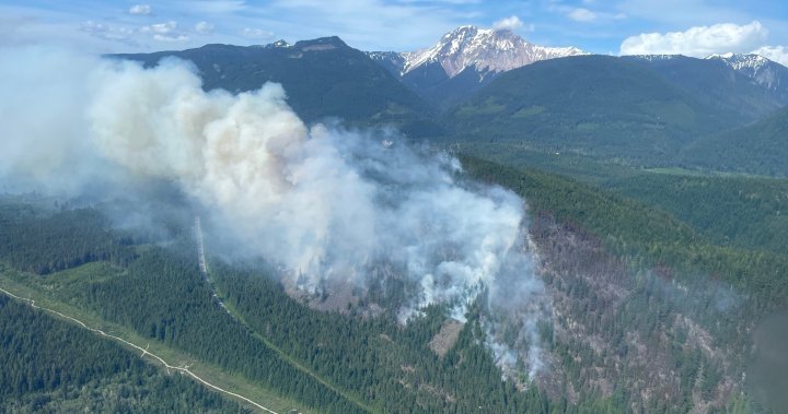 Squamish wildfire fight helped by cooler weather, but emergency remains