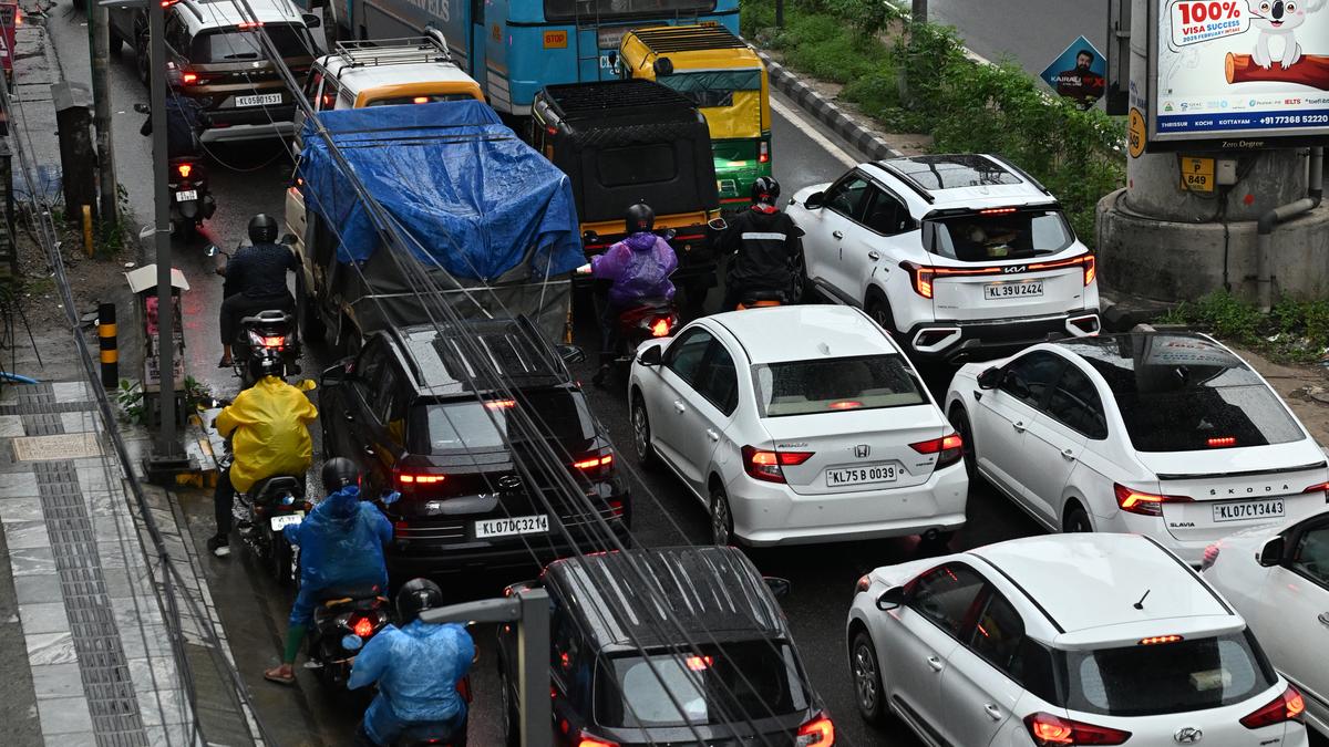 Traffic reforms fail to decongest Vyttila