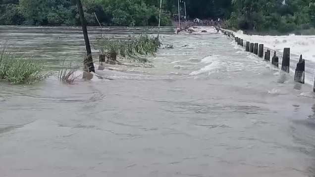 West Bengal: 25 villages cut off from Bankura as lone bridge sinks in river after rain