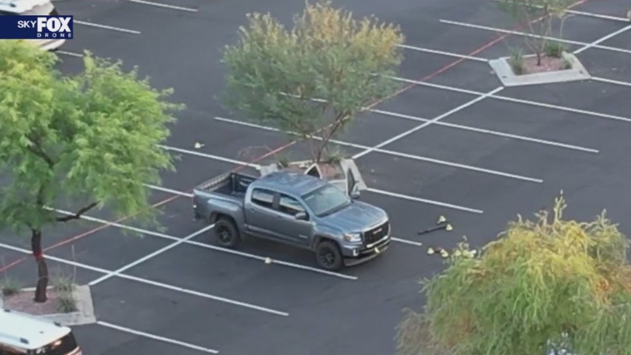 Woman shot, killed at Desert Ridge Marketplace