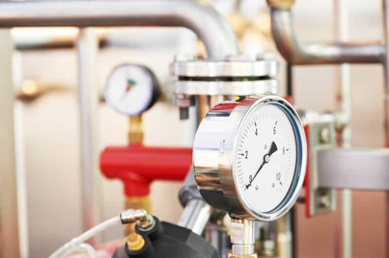 Deadline triggers boom is oil heating in Swiss canton