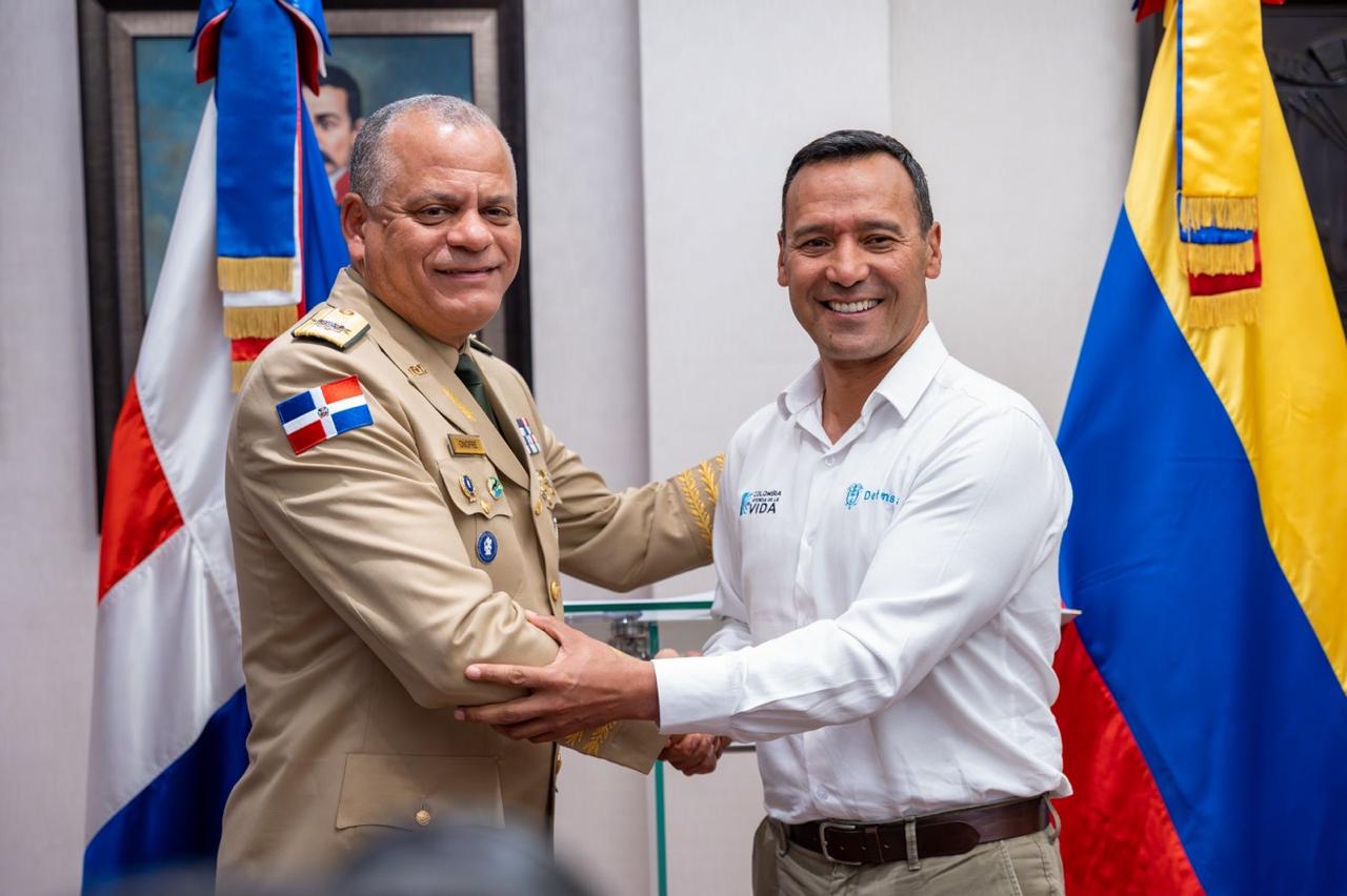 Dominican and Colombian Defense Ministers strengthen regional security cooperation
