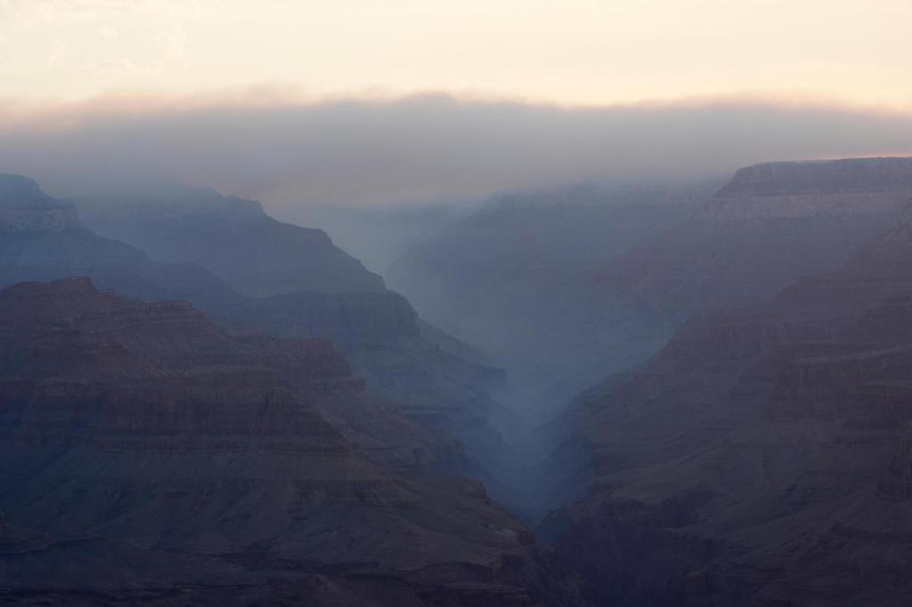 Grand Canyon blaze shows how managing a fire can go suddenly sideways