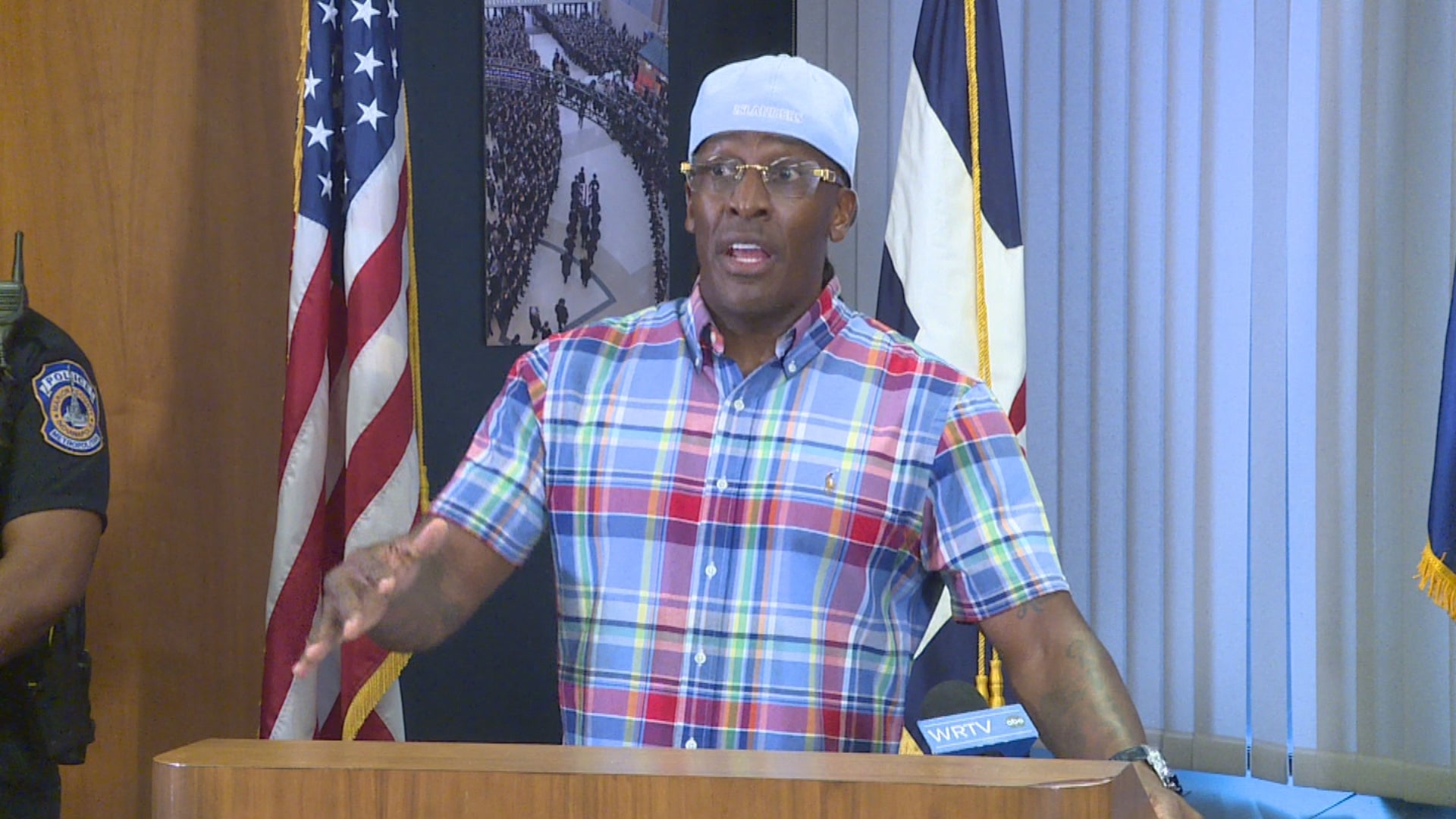 IMPD teams up with community organizations to address youth curfew violations - Indianapolis News | Indiana Weather | Indiana Traffic