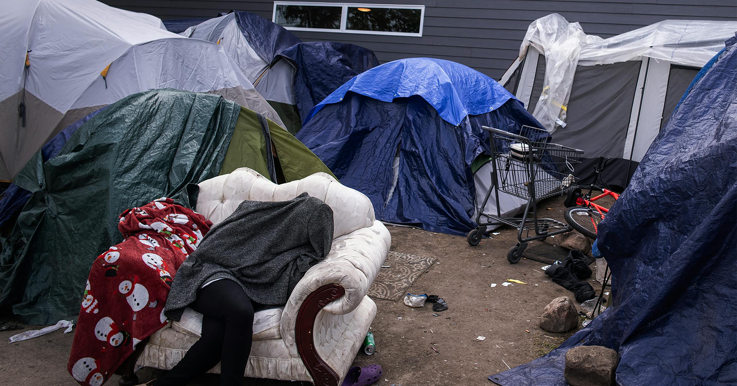 Investigators search MN housing services providers in fraud probe
