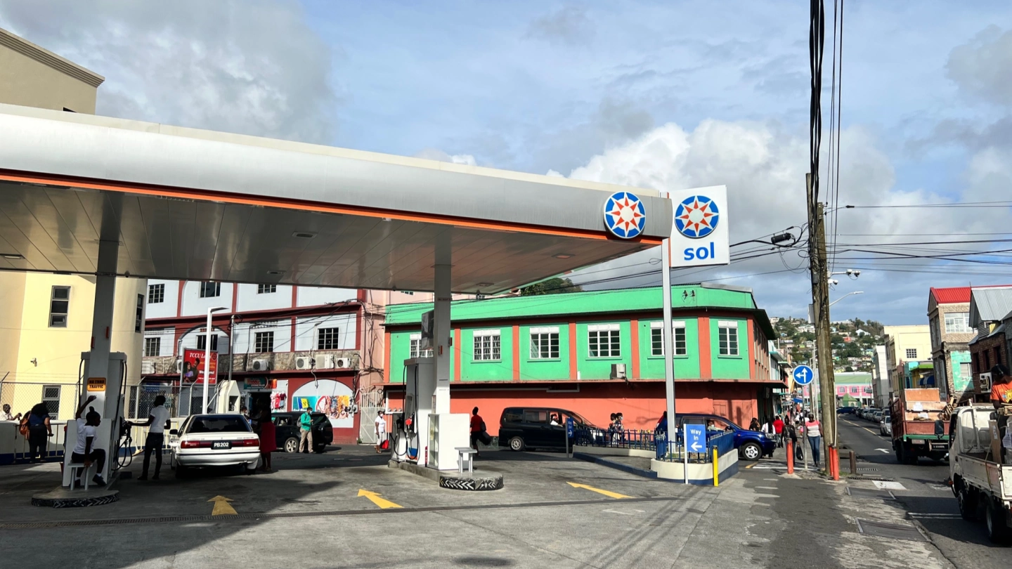 St Vincent introduces new prices for gas, diesel