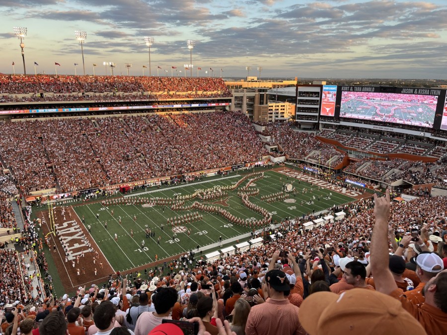 10 Longhorns named to preseason All-SEC teams, 5 on first team – CONVEN ...