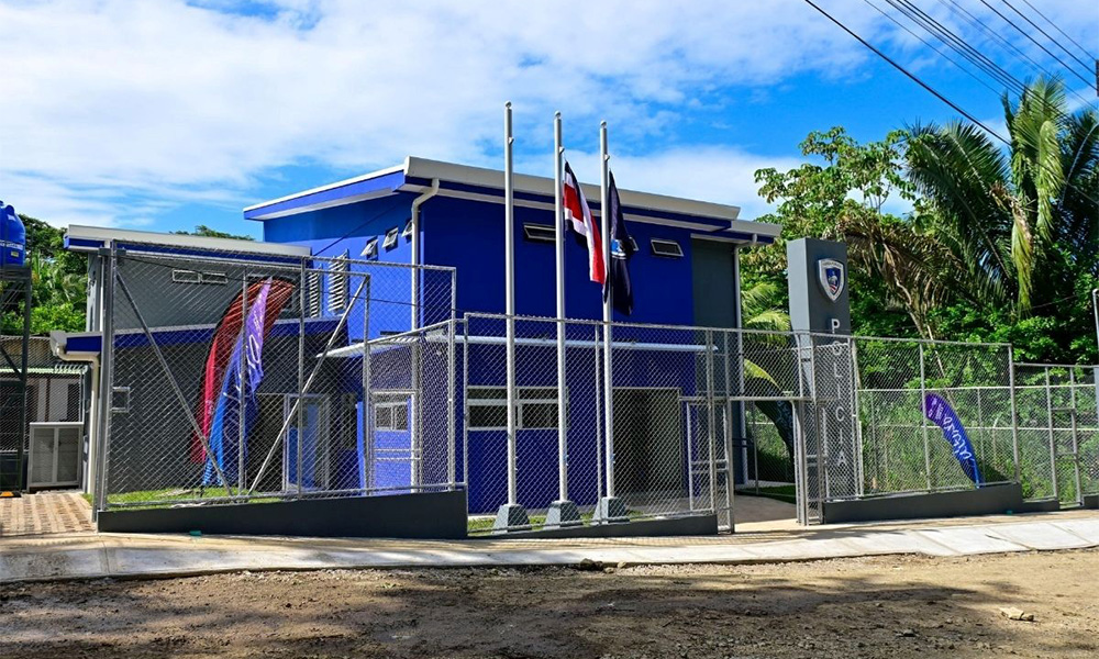 Costa Rica Opens New Tourist Police Station in Santa Teresa
