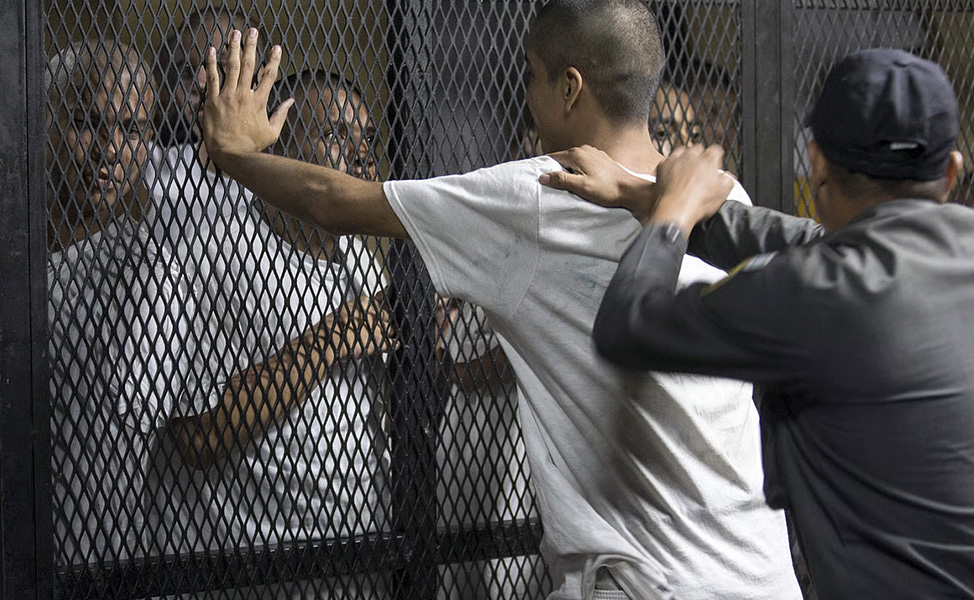 Guatemala Prisons Erupt in Violence With Guards and Workers Taken Hostage