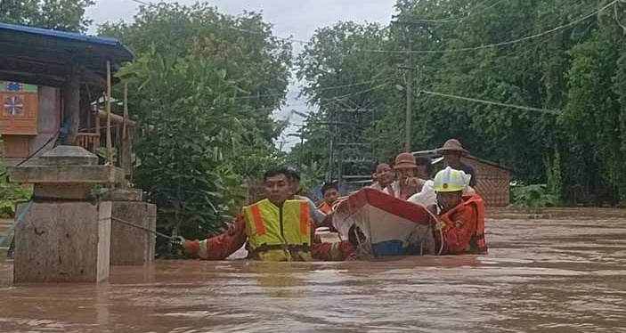 Heavy rain causes flash flood in Naypyidaw; Karen National Union calls for boycott of regime elections