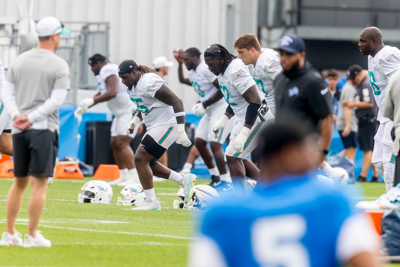 Lions defensive line makes Dolphins look outmatched in practice ...