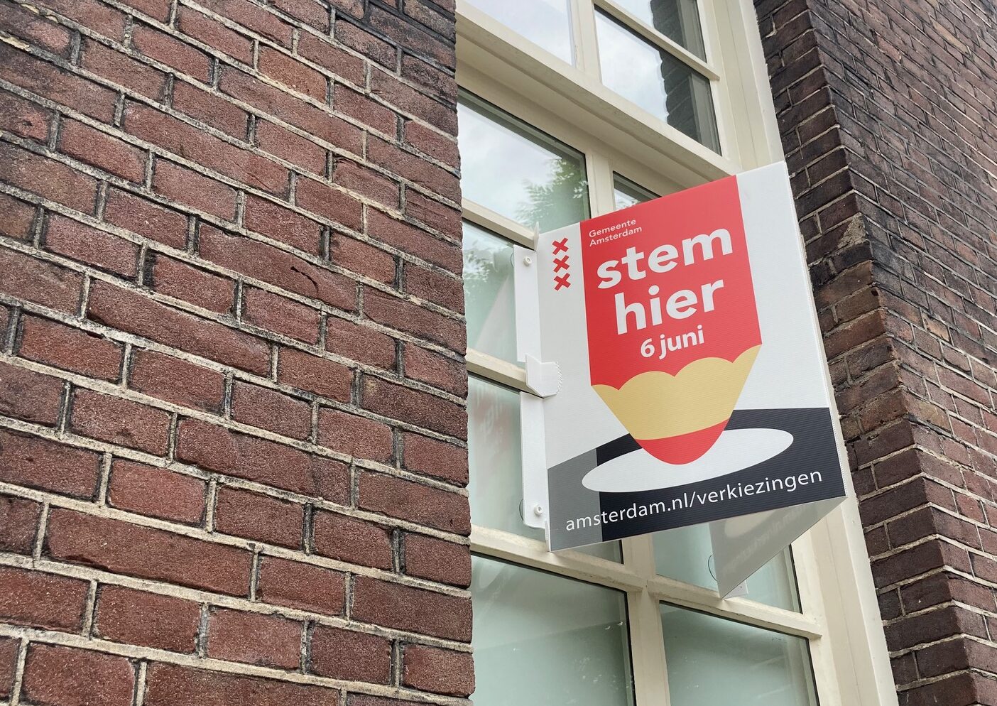 Local councils wake up to "expat voters" ahead of elections