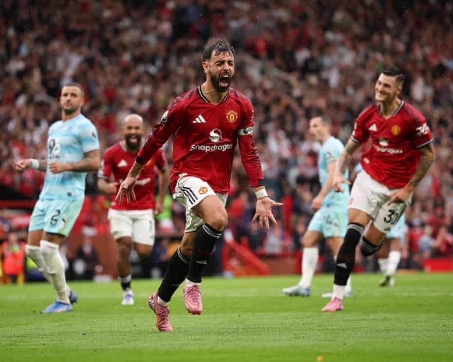 Manchester United edge Burnley 3-2 for first premier league win of season