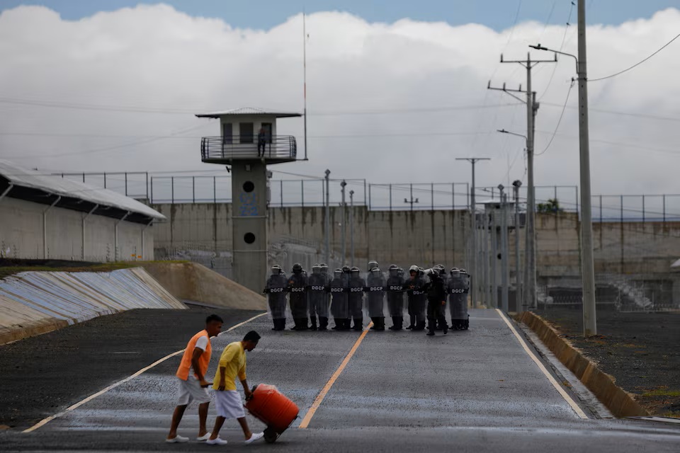 Massive El Salvador-Inspired Prison to be Built in Costa Rica