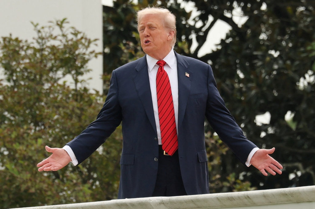 White House readies order to fine banks for dropping clients over politics