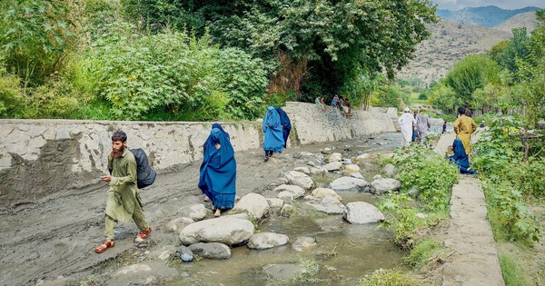 Afghanistan earthquake death toll tops 2,200, survivors face aid crunch