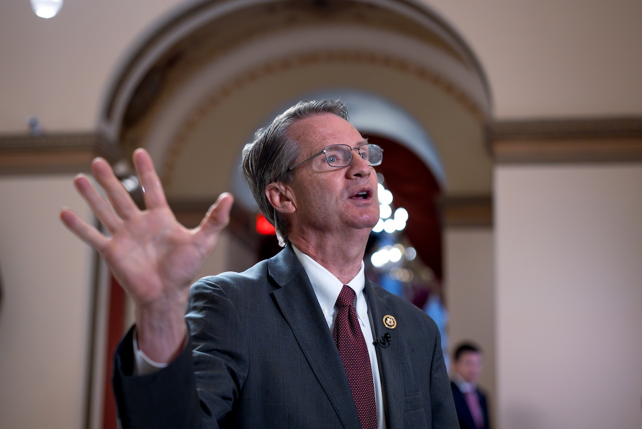 Aliens may be hiding in ‘deep water areas,’ Rep. Tim Burchett claims: ‘I got a lot of questions’