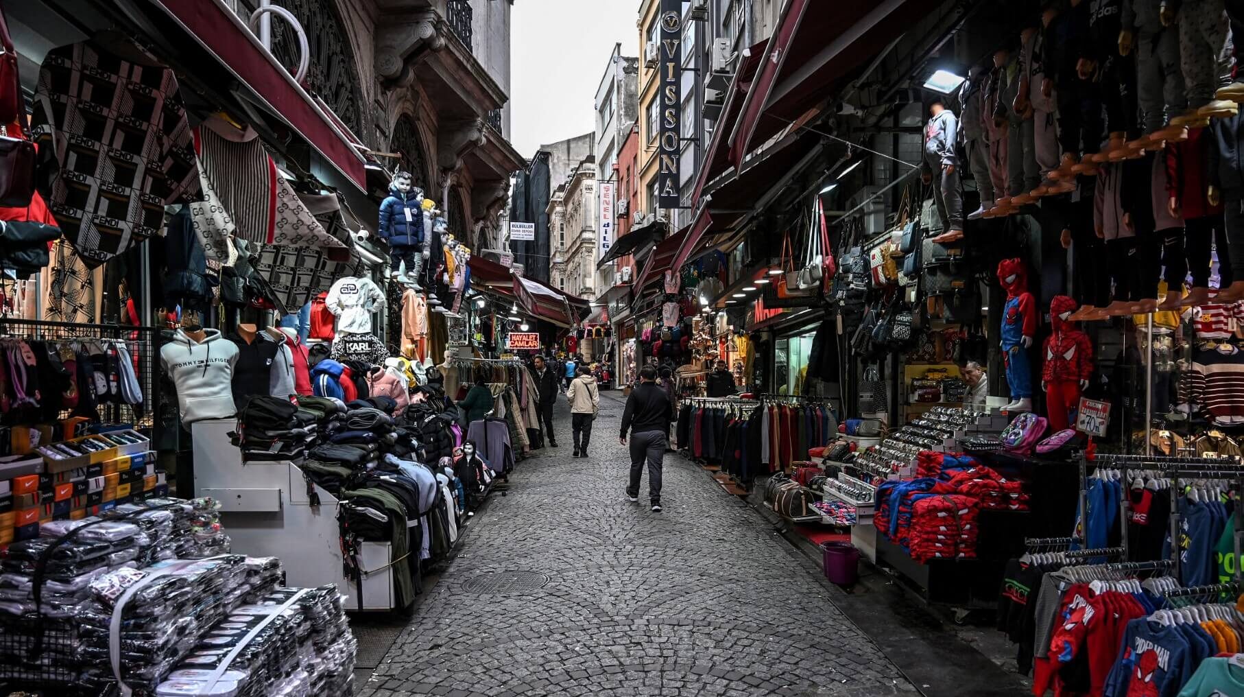 Basic monthly expenses for a family of 4 in Turkey hit $2,175, quadruple the minimum wage