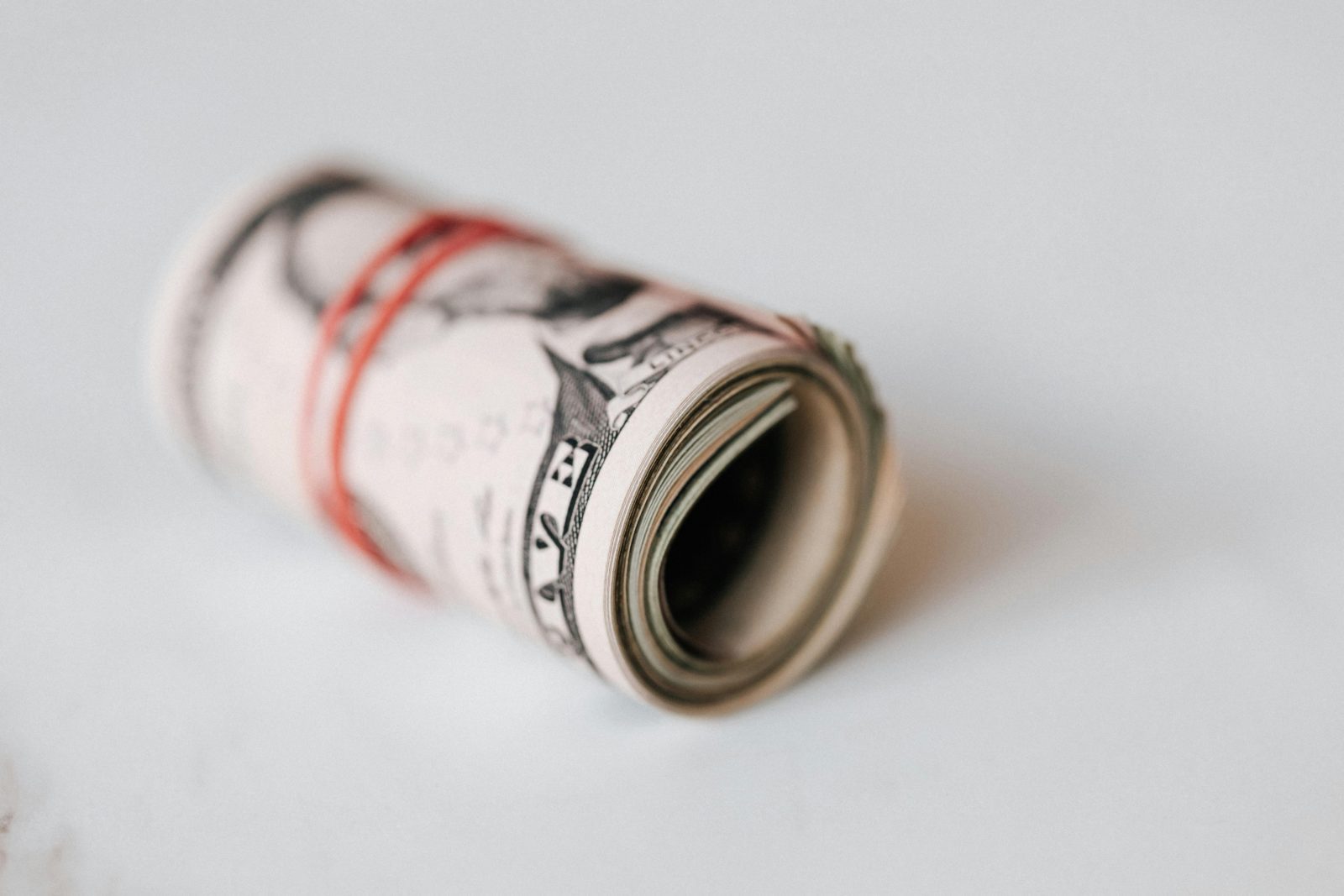Budget Proposal Faces Criticism from Opposition and Coalition Members Alike