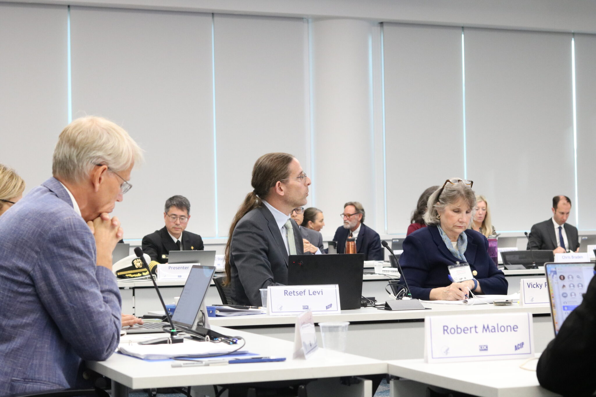 CDC panel opts against requiring COVID shot prescription, but wants greater emphasis on its risks