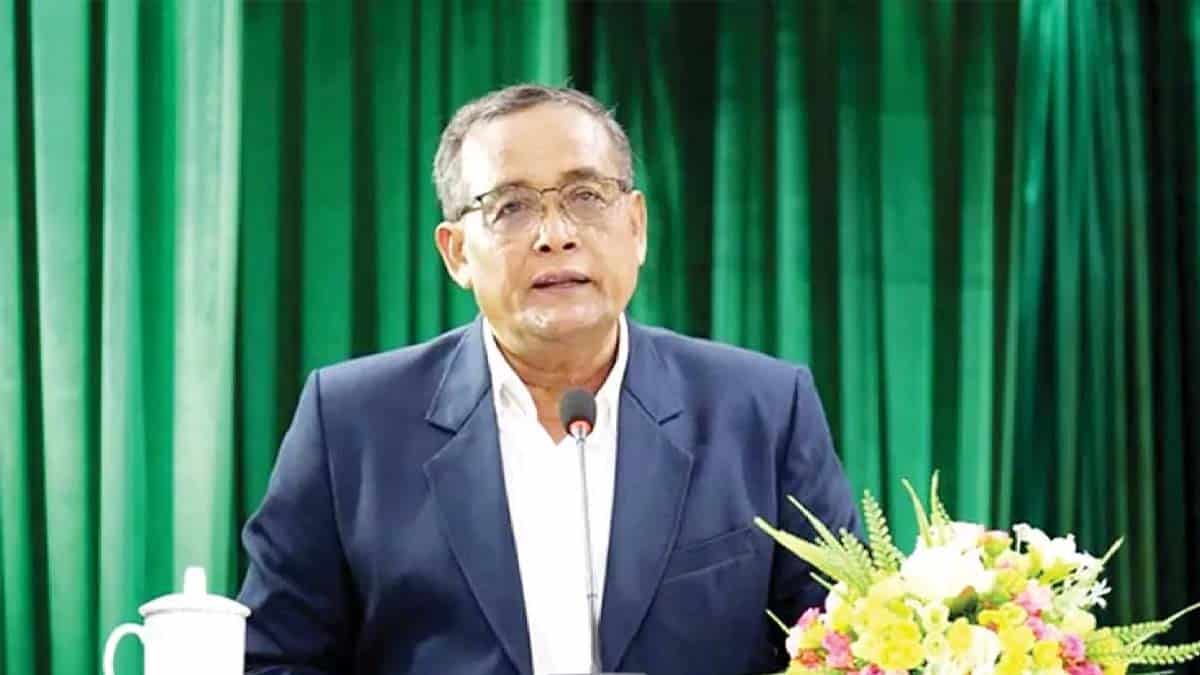 Cambodian analyst warns politicians against repeating history