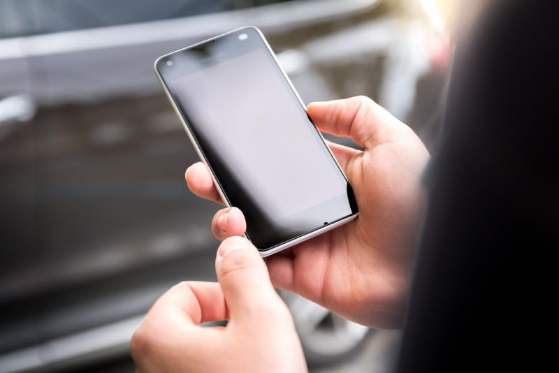 Cybercrime warning as Malaysians urged to avoid sideloading apps related to BUDI95