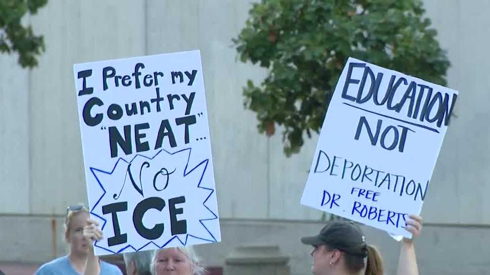 Des Moines residents gather downtown for protest after Dr. Ian Roberts' arrest