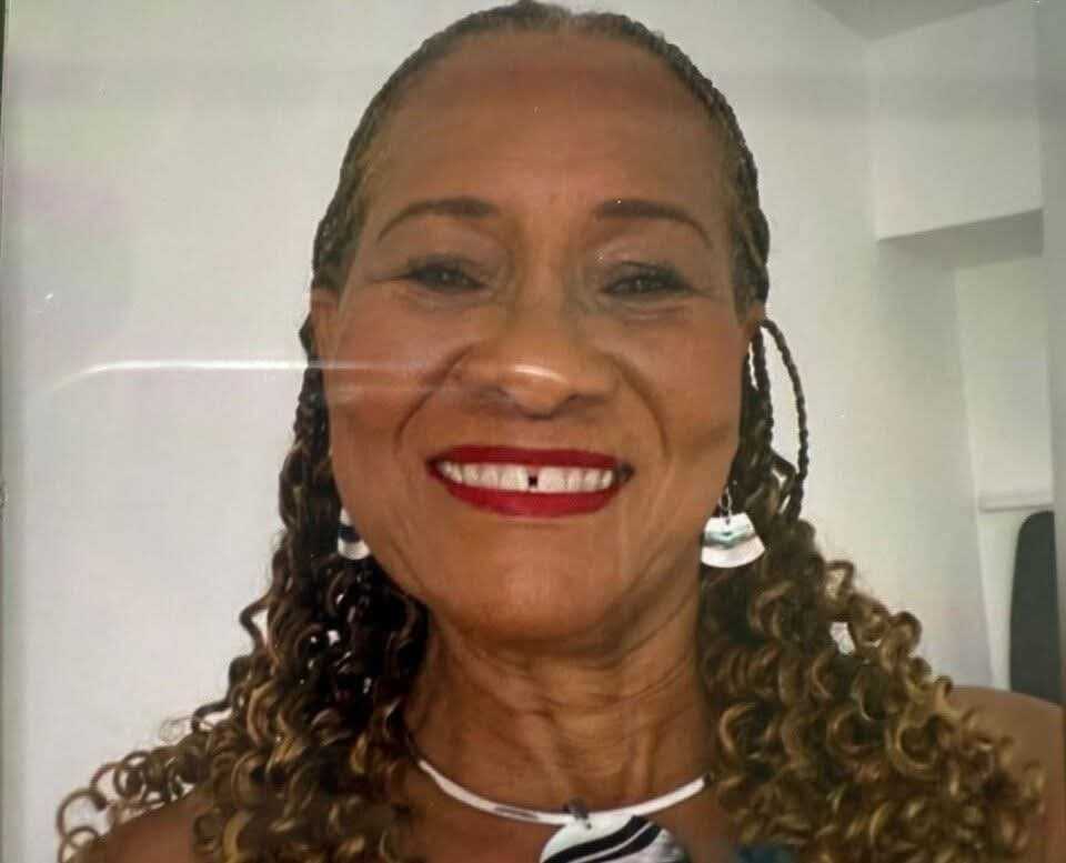 Doctor shot last month dies at hospital