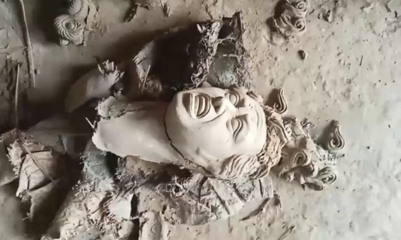 Durga, Kali idols disfigured in Bamutia