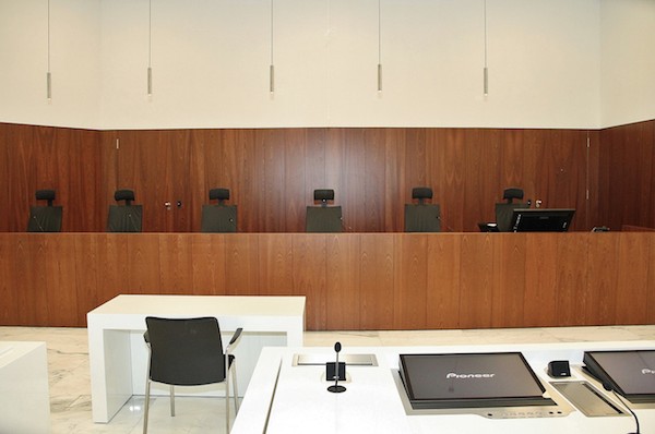 Dutch must work to bring Afghan guards to the Netherlands: court