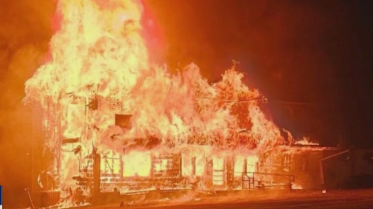 Early morning fire destroys Banks County landmark, community rallies ...