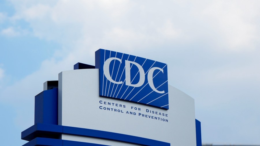 Fears mount as CDC advisers meet on child vaccine schedule