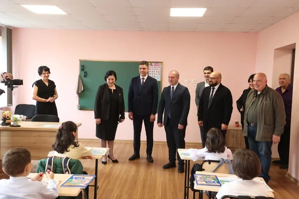 Georgia’s education minister opens 3 new schools in Guria