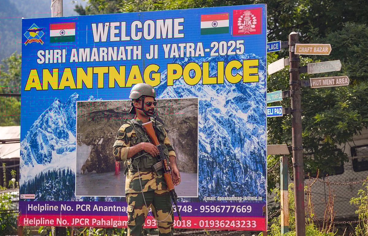 J&K Police Arrests Man Accused Of Helping Terrorists