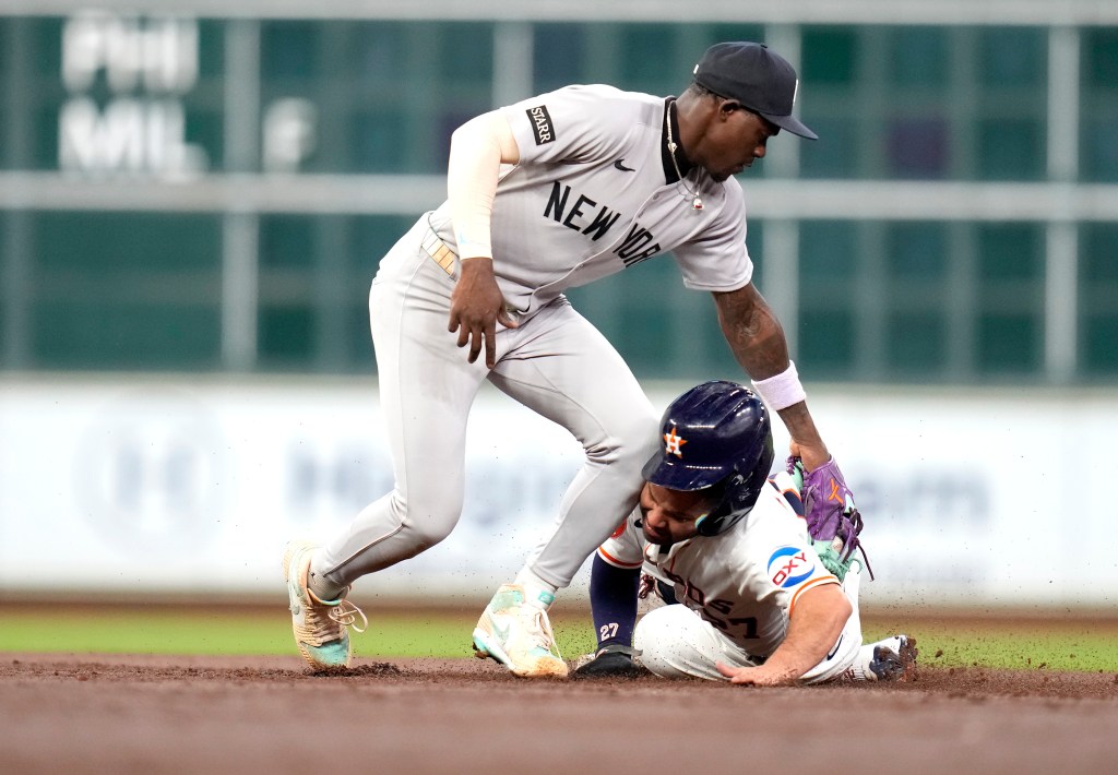 Jazz Chisholm Jr. hurts both knees in Yankees' series-winning victory over Astros