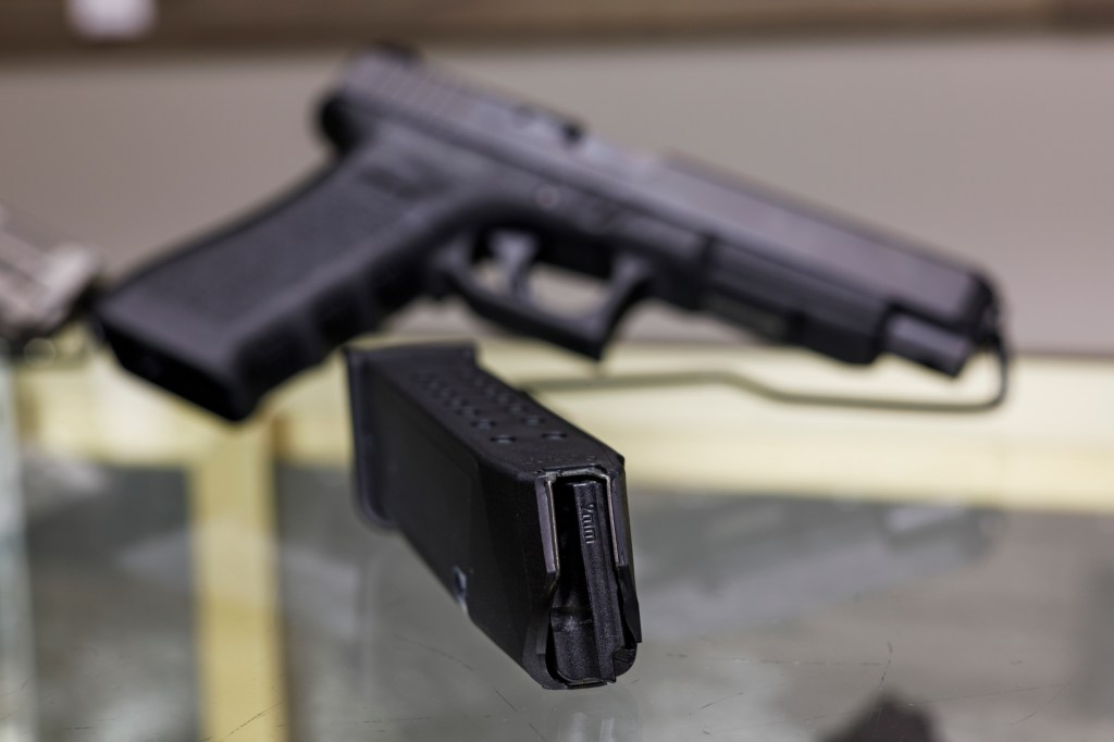 Judge decides Chicago lawsuit against gunmaker can advance