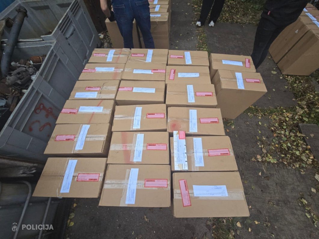 Latvian police seize more than a million contraband cigarettes / Article