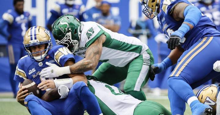 Lauther lifts league-leading Roughriders over Blue Bombers 21-13 in Banjo Bowl - Winnipeg