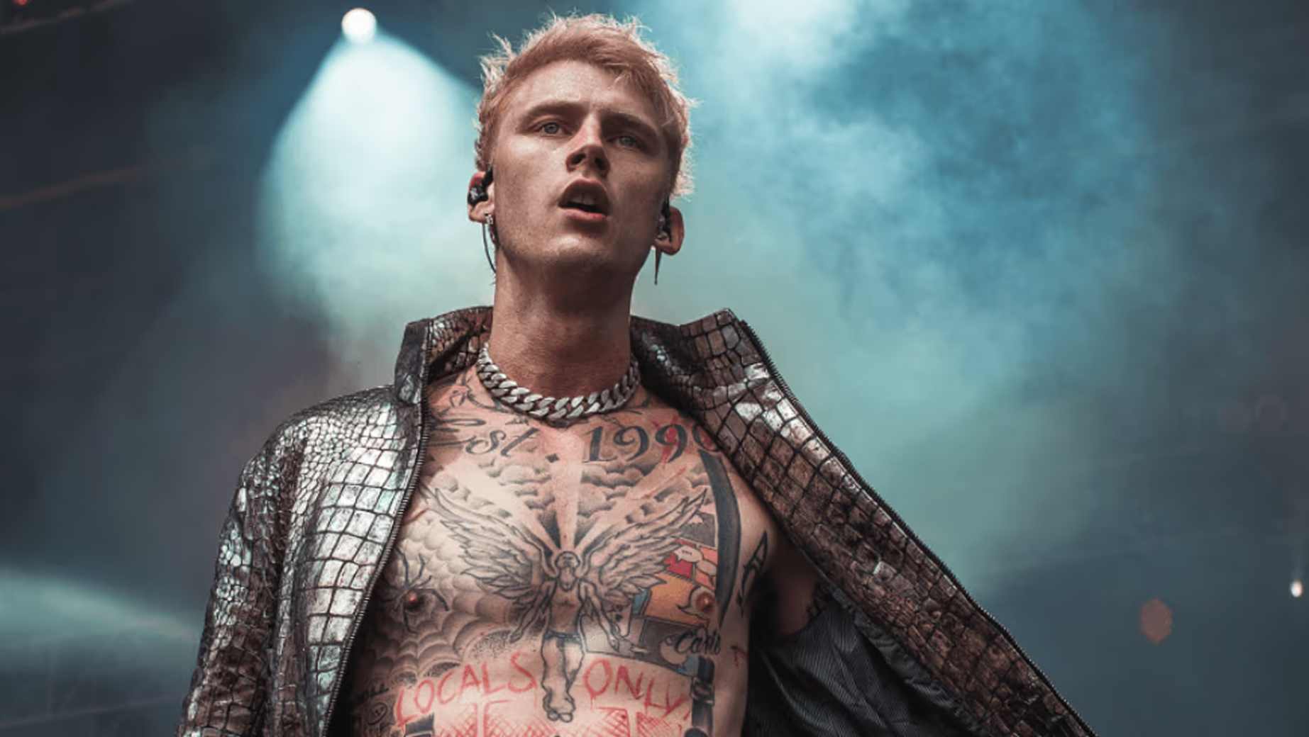 Machine Gun Kelly Brings Lost Americana Tour to Prague in 2026