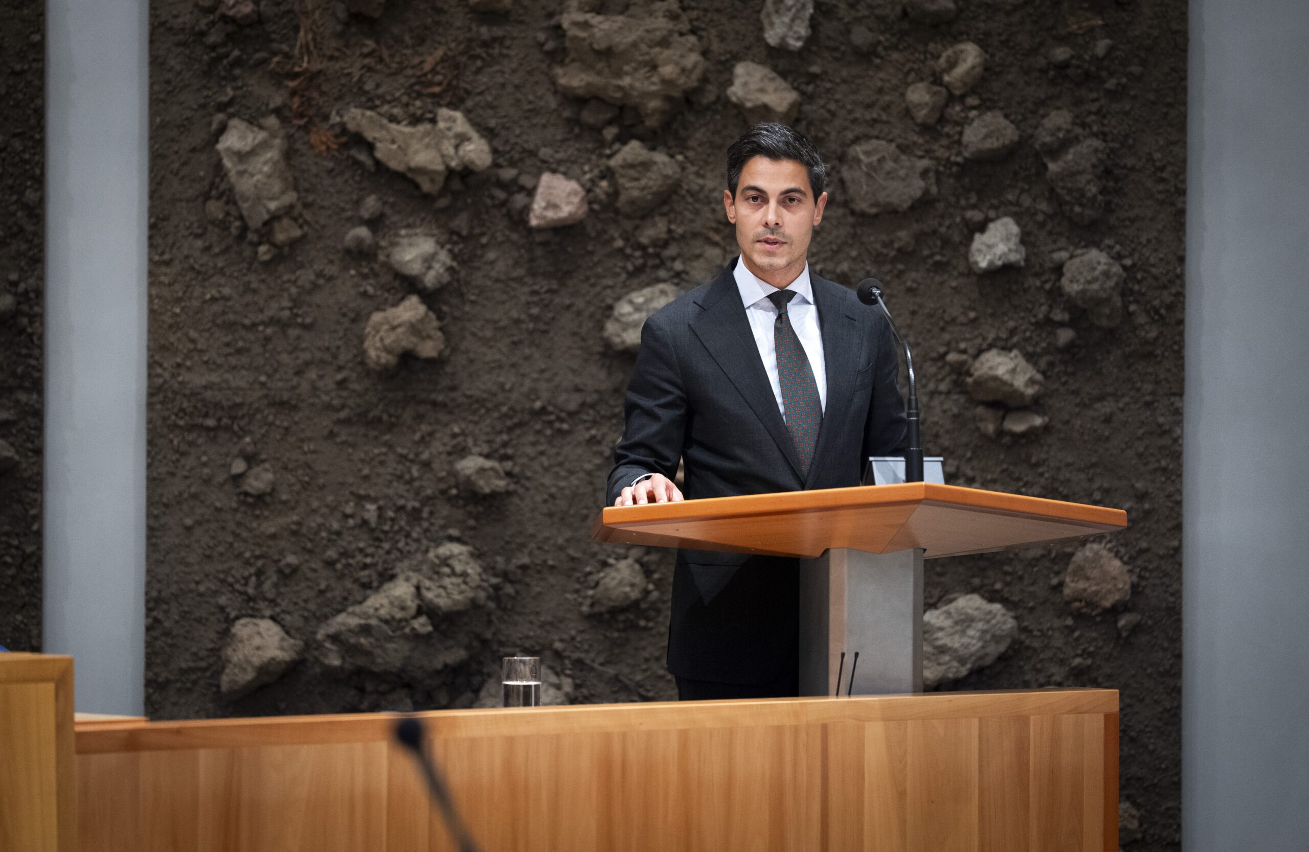 Make house sharing easier and landlord registers: budget debates