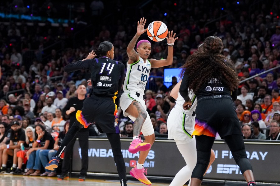Mercury overcome 13-point deficit in 4th quarter, beat Lynx 86-81 to advance to WNBA Finals