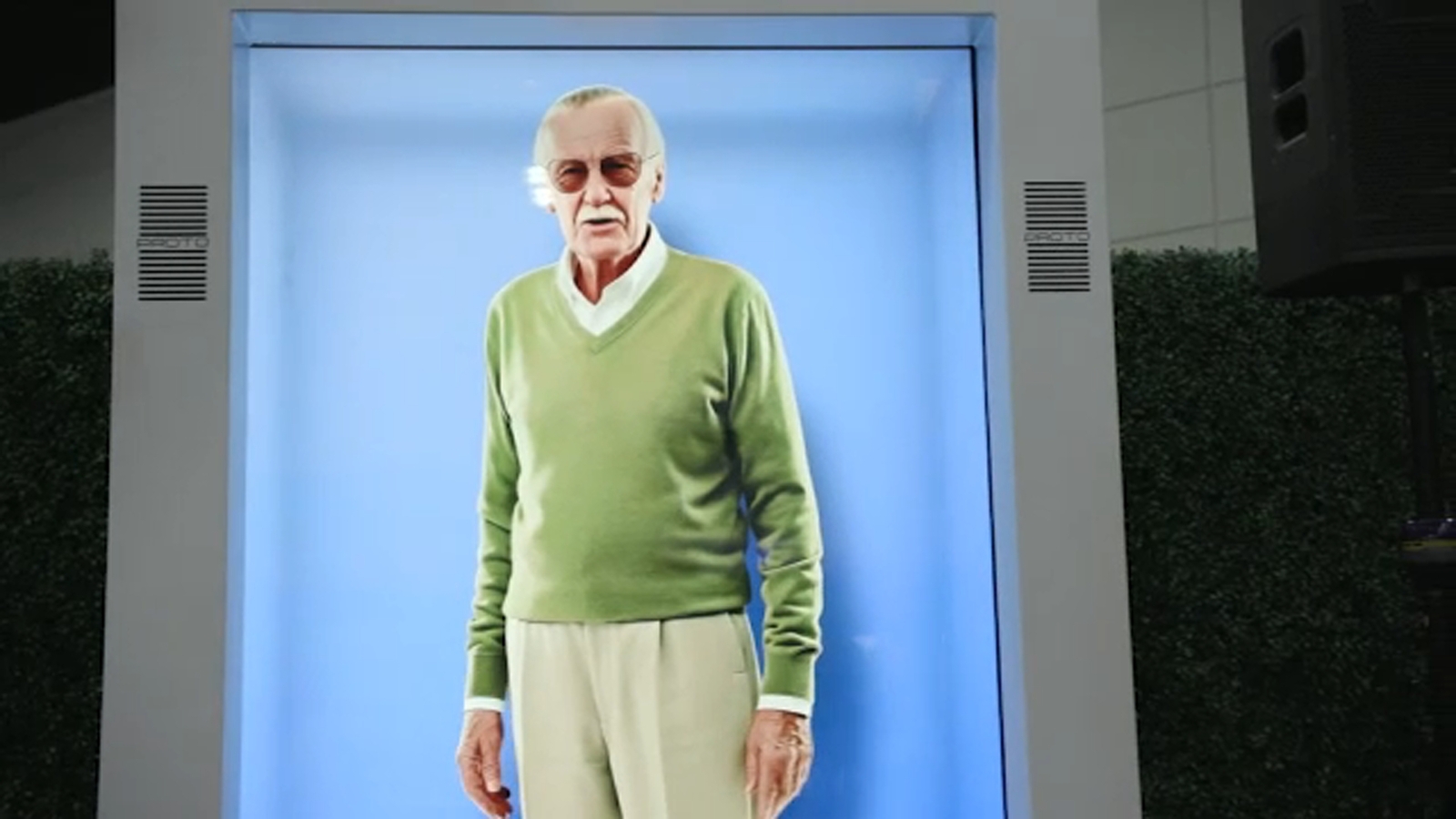 New AI hologram of Marvel legend Stan Lee makes its debut at LA Comic Con