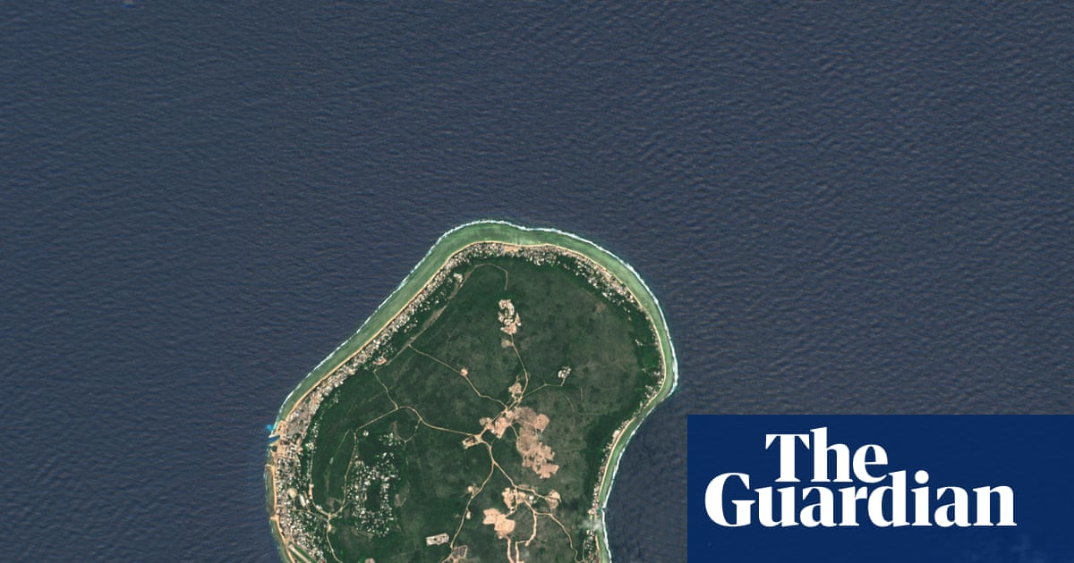 People banished to Nauru by Australia face hostile reception as $2.5bn cost of deal revealed | Australian immigration and asylum