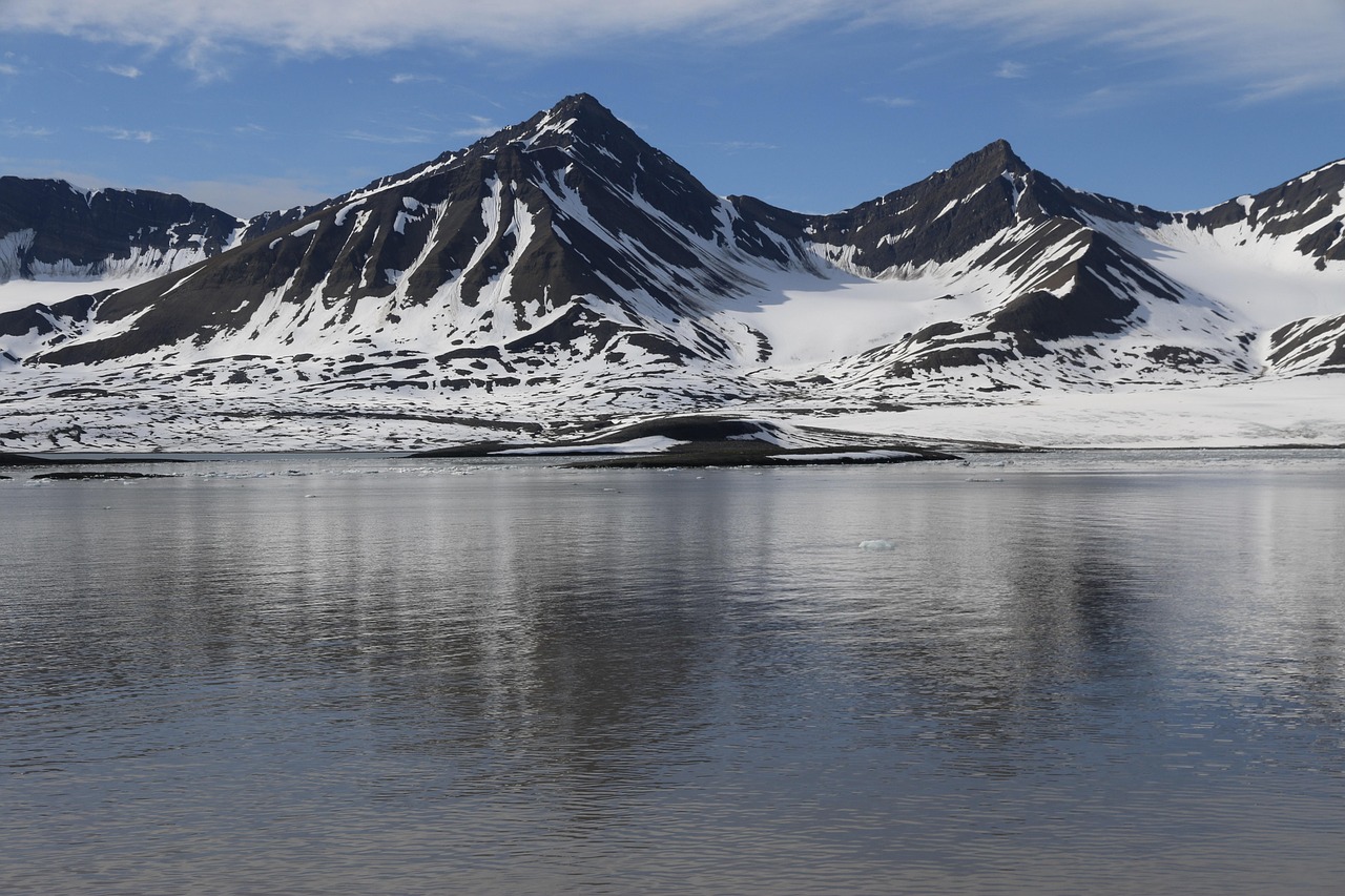 Polar scientists: Geoengineering to cool the planet won't work